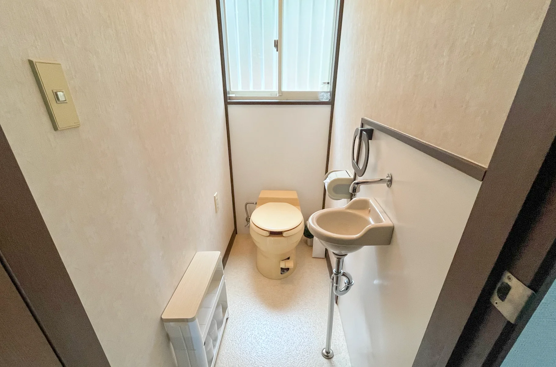 秘密基地 二房の施設写真